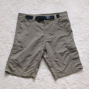 American Outback Hiking Shorts with Belt Size S